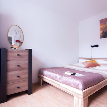 Wynajem Apartamentow I Pokoi. Ustronie Morskie Dış mekan fotoğraf